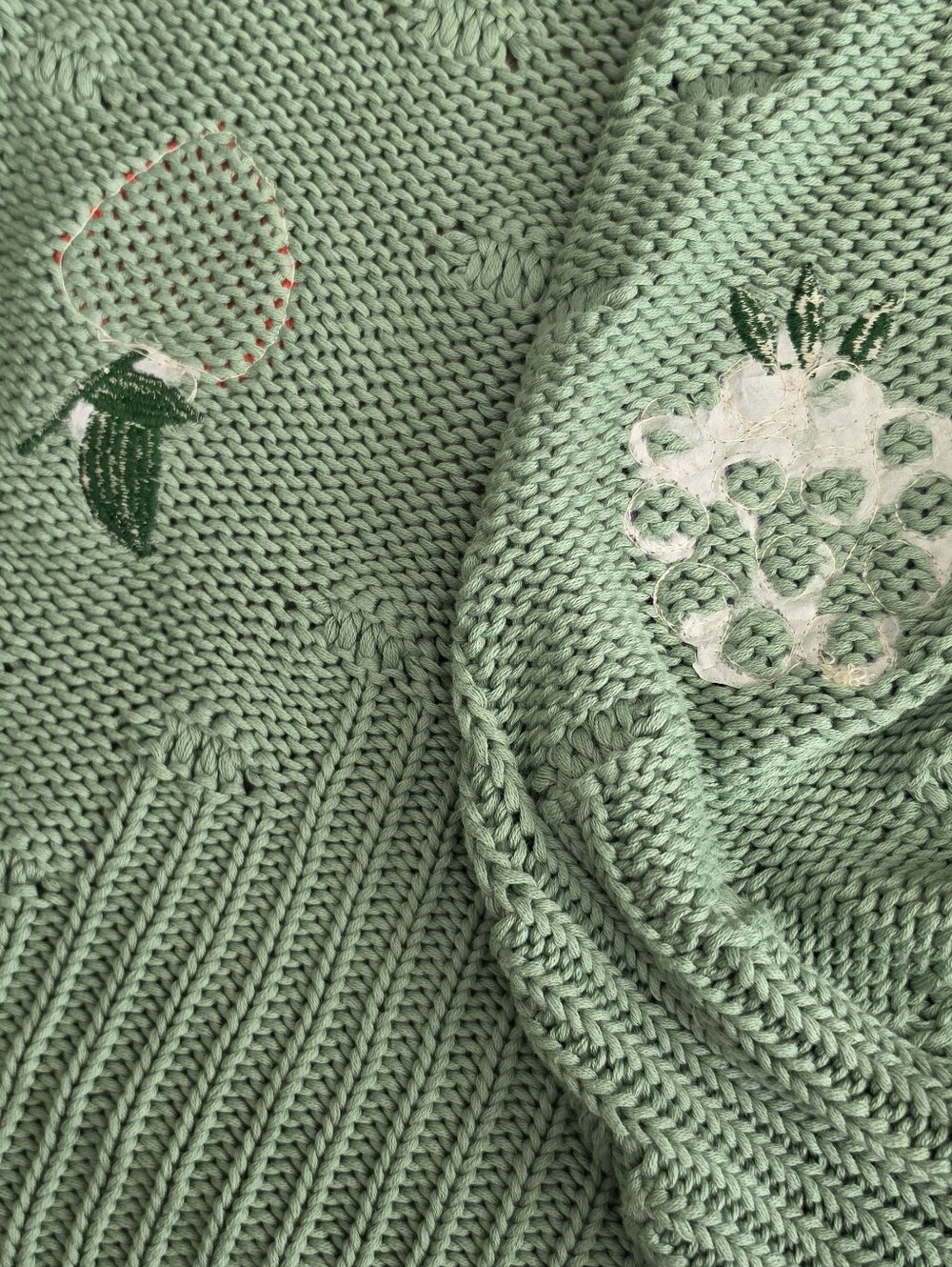 Anthropologie Isabella Cotton Crochet Strawberry Bee Throw Blanket Green NWT - Picture 7 of 7